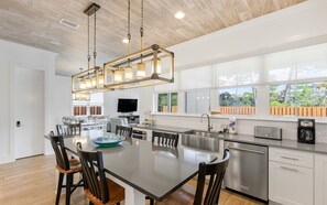 House, Multiple Beds, Pool Access, Pool View (Lynda Lou's) | Private kitchen