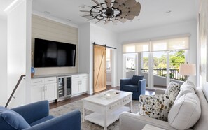 House, Multiple Beds, Pool Access, Pool View (Lynda Lou's) | Living area | 55-inch flat-screen TV with digital channels