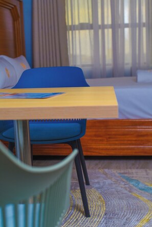 Quarto solteiro standard, vista para a cidade | Quartos à prova de som, Wi-Fi de cortesia, roupa de cama