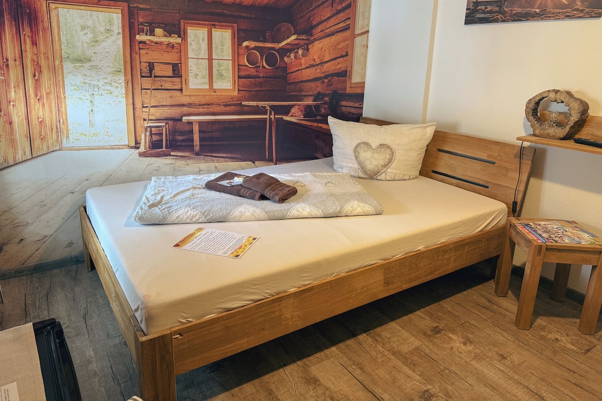 Single Room | WiFi (free)