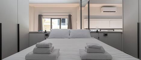 Apartment (2 Bedrooms) | 2 Schlafzimmer, Bügeleisen/Bügelbrett, Babybetten, Bettwäsche