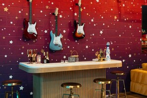 Bar (in der Unterkunft)