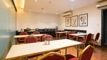 House | Dining