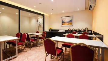 Rumah | Tempat makan