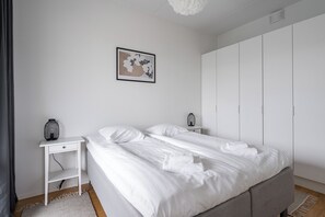 Apartment, Balcony, City View | Laptop workspace, soundproofing, iron/ironing board, free WiFi