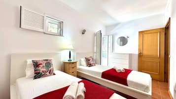 2 chambres, draps fournis