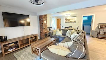 Smart TV, books, offices