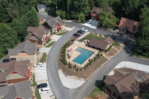 Exterior - Running Bear (Gatlinburg)