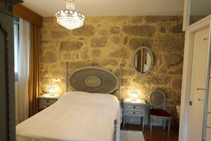6 Schlafzimmer, Bügeleisen/Bügelbrett, WLAN, Bettwäsche