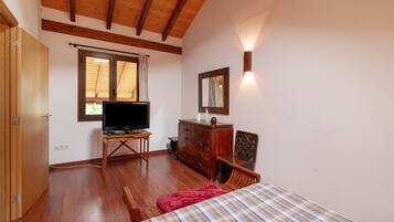 3 sovrum, strykjärn/strykbräda och sängkläder