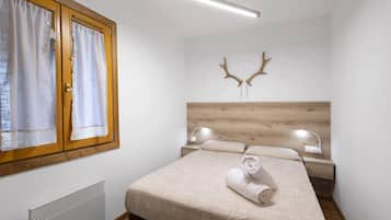 2 quartos, escrivaninha, Wi-Fi, roupa de cama