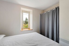 2 soverom og sengetøy