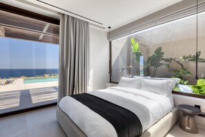 6 bedrooms, desk, iron/ironing board, free WiFi