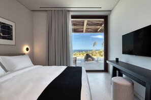 9 bedrooms, desk, iron/ironing board, free WiFi