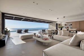 Smart TV, stereo, offices