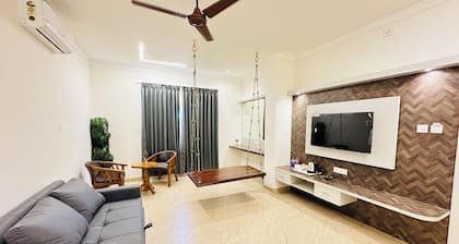 Shambhavi Hotel & Convention Centre