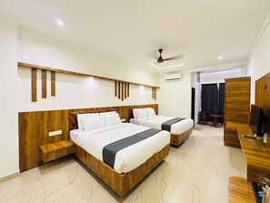 Quarto família | Escrivaninha