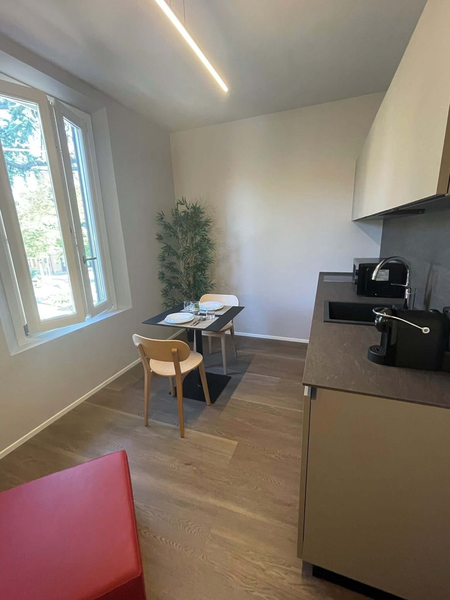 City Apartment, Non Smoking | Private kitchen | Fridge, microwave, stovetop, cookware/dishes/utensils