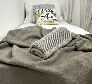 4 Schlafzimmer, Bügeleisen/Bügelbrett, WLAN, Bettwäsche