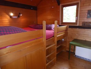 3 bedrooms, WiFi - Holiday Home 'Casa Del Diavolo' with Shared Terrace, Balcony and Wi-Fi (Bernau im Schwarzwald)