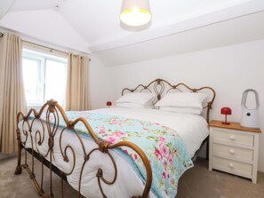 1 bedroom, individually decorated, individually furnished, free WiFi - Cae Gwyn (Ty Croes)