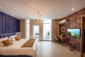 Minibar, két bảo mật tại phòng, trang trí khác biệt 