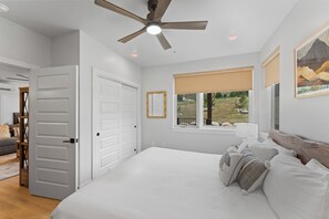 2 bedrooms, free WiFi, bed sheets - BRAND NEW 2025 Condo - Pool & Fitness Center, 5 Mins to Keystone Slopes! (Keystone)