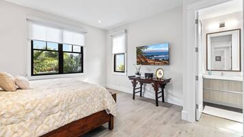 3 bedrooms, iron/ironing board, travel crib, WiFi