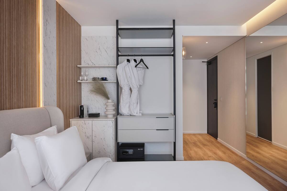 In-room safe, blackout drapes, iron/ironing board, free WiFi