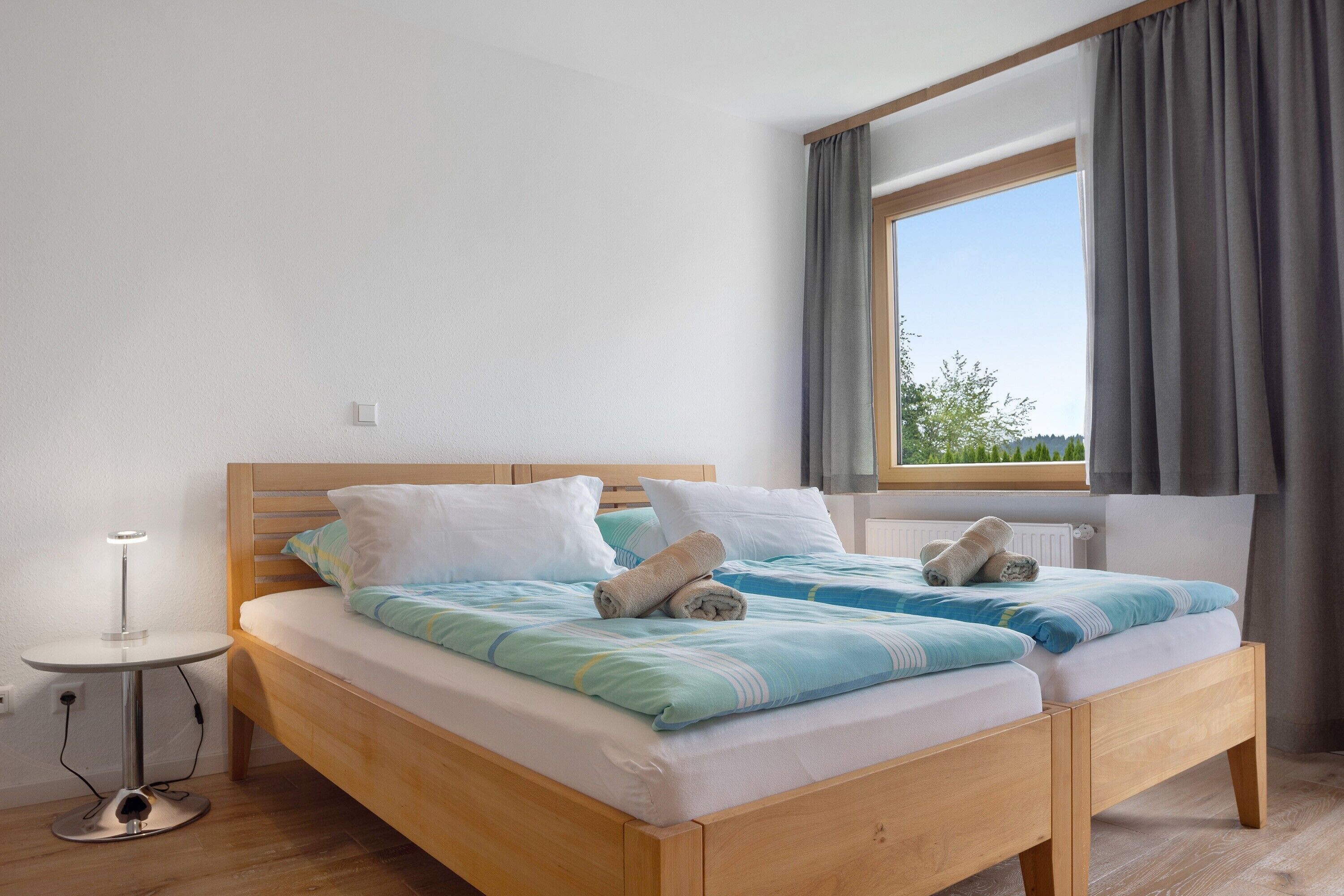 2 dormitorios, tabla de planchar con plancha, wifi y ropa de cama