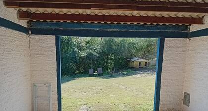 Suite with private garage. Location: 5 km from the center. (Pets are welcome!)