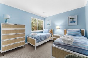 3 chambres, fer et planche à repasser, Wi-Fi gratuit, draps fournis
