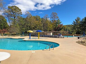 Innenpool, beheizter Pool