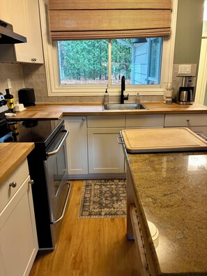 Four, plaque de cuisson