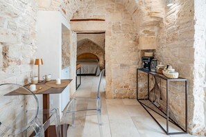 Unclassified image, 5 of 38, button - Princess Suites by Rentbeat  (Martina Franca)