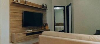 3 bedroom house, up to 6 people 5 minutes from the falls