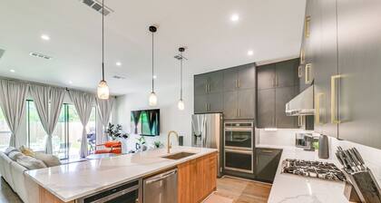 Modern & Spacious Home 3 Mi to Downtown Dallas!