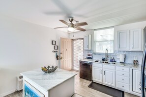 Apartment (0 Bedroom) | Interior