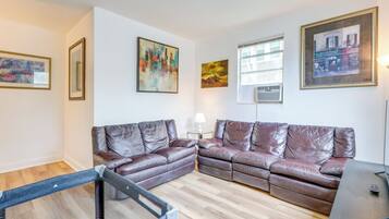 Apartment (1 Bedroom) | Interior