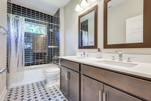 House (1 Bedroom) | Interior - < 20 Mi to JAX Beach + Game Days: Upscale Retreat (Jacksonville)