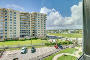 Apartment (0 Bedroom) | Interior