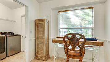 Vila (3 Bedrooms) | Interior