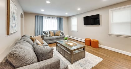 Modern Home w/ Spacious Yard in Springfield!