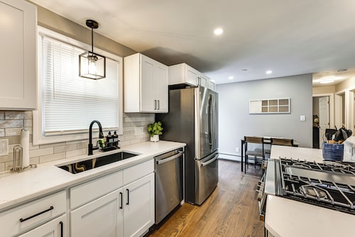 Modern Home w/ Spacious Yard in Springfield!