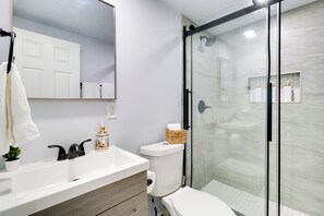 Apartment (1 Bedroom) | Interior - 1 Mi to Dtwn: Renovated Retreat in Georgetown! (Georgetown)