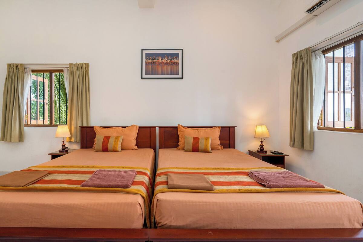 Deluxe Double Room, Balcony, Mountain View | Desk, laptop workspace, blackout drapes, iron/ironing board (on request)
