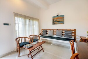 Family Quadruple Room | Living area