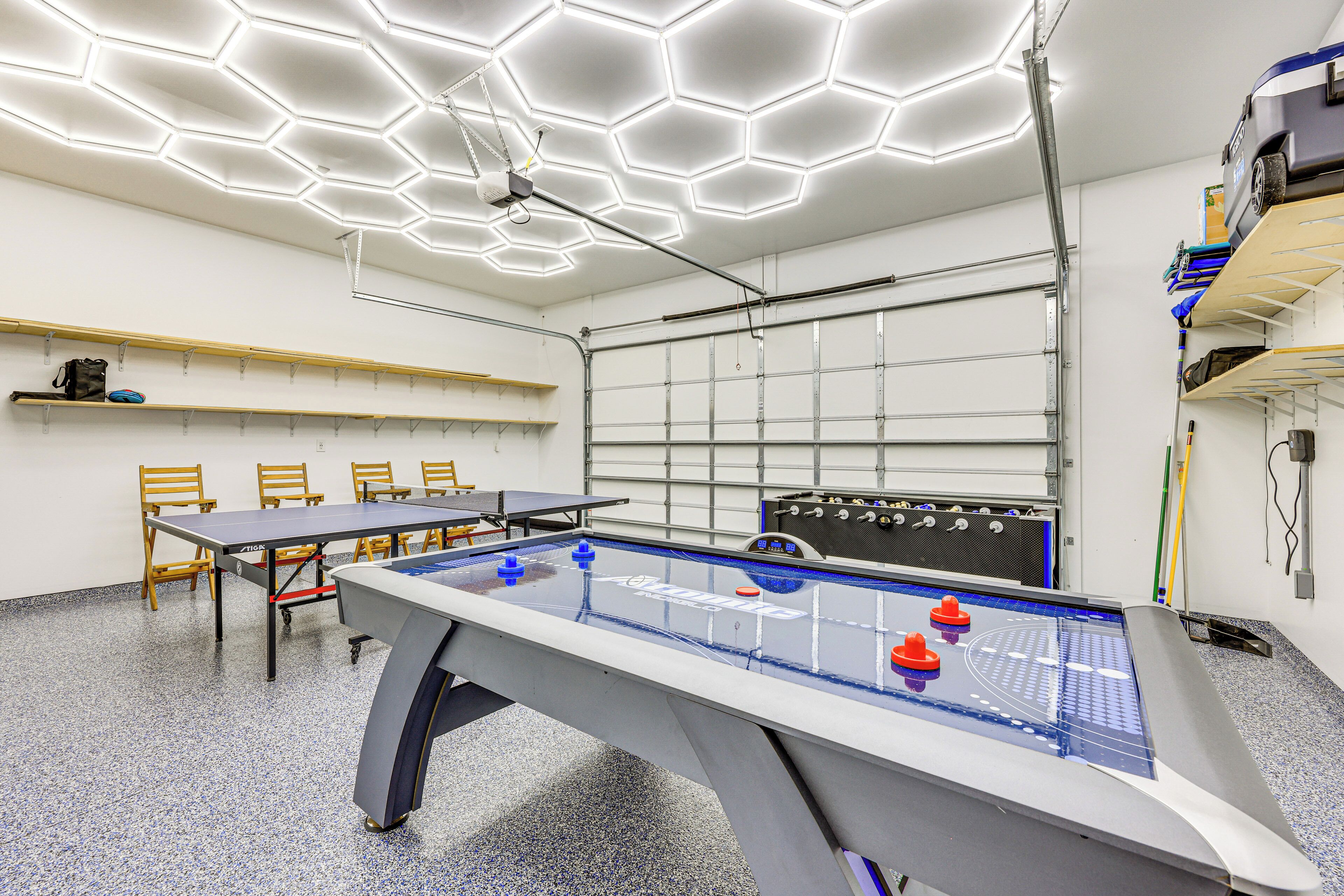 House (4 Bedrooms) | Front of property