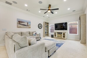 House (4 Bedrooms) | Interior - 'the Blue Oasis' Group Getaway! Walk to Jax Beach (Jacksonville Beach)
