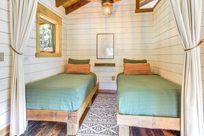 House (0 Bedroom) | Interior